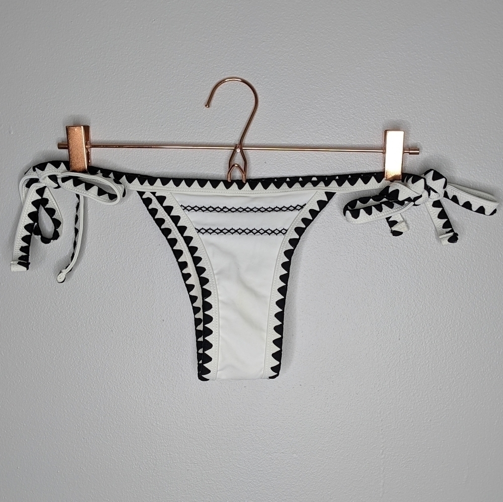 Sunny Maya white black embroidered tie waist bikini bottom M